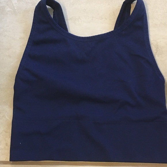 Lot 2 crop top tank Buff bunny VSX small medium - Picture 3 of 6